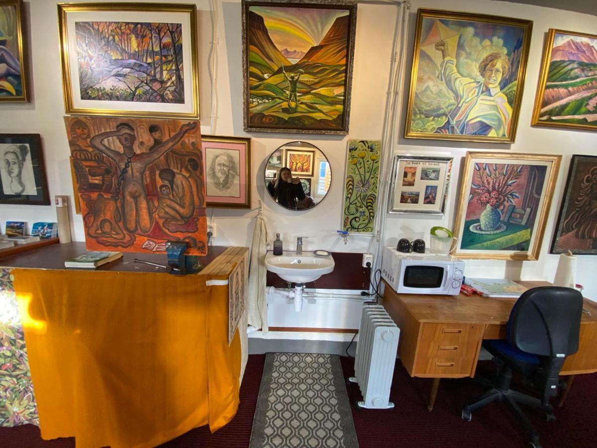 Brimarsbru Sleep Inn-Art Gallery Njarthvik Zewnętrze zdjęcie