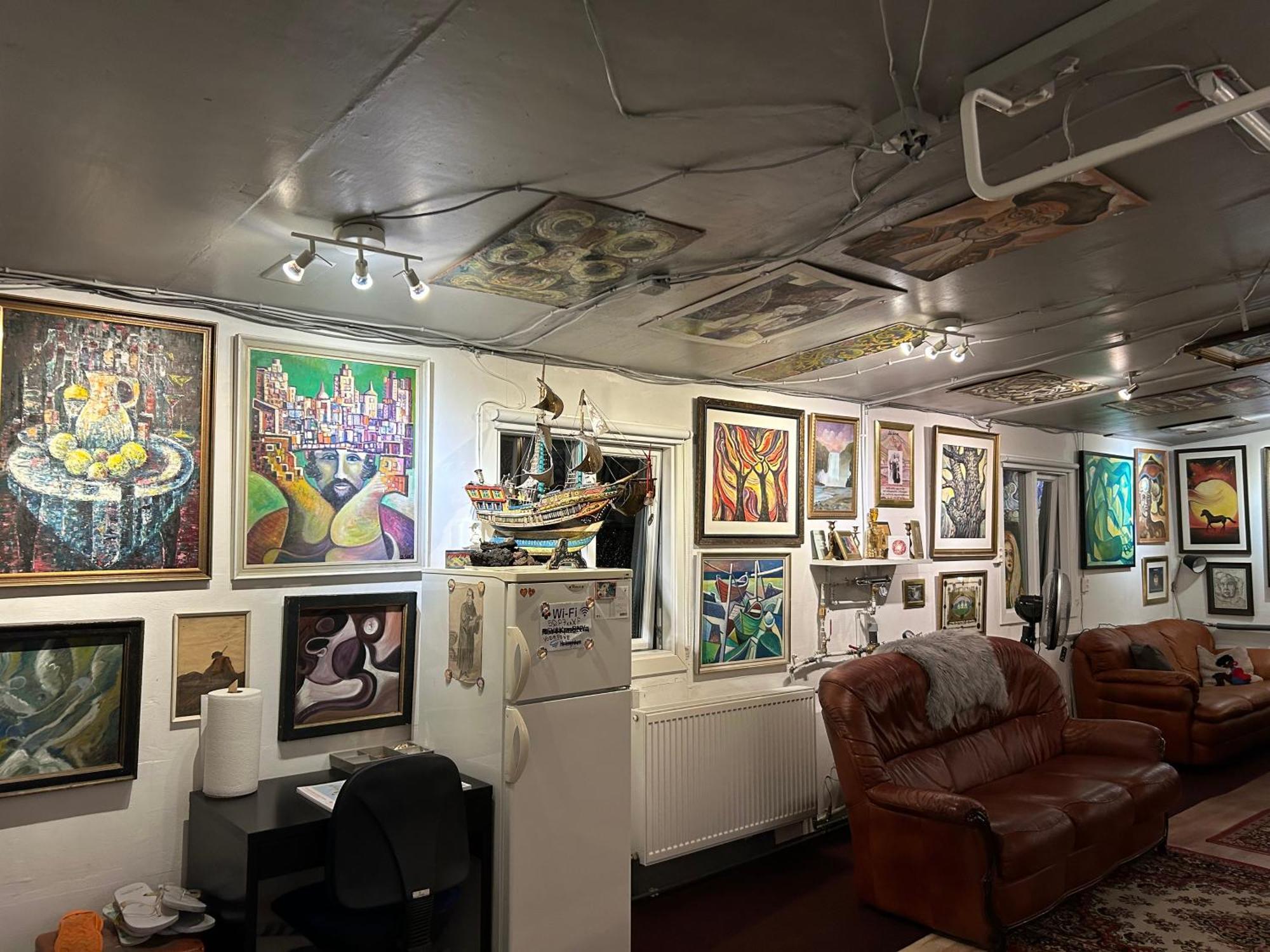 Brimarsbru Sleep Inn-Art Gallery Njarthvik Zewnętrze zdjęcie